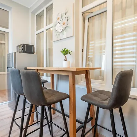 Appartamento Luxurious And Comfy With Location