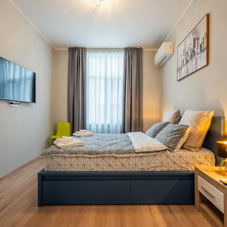 Luxurious And Comfy With Location *